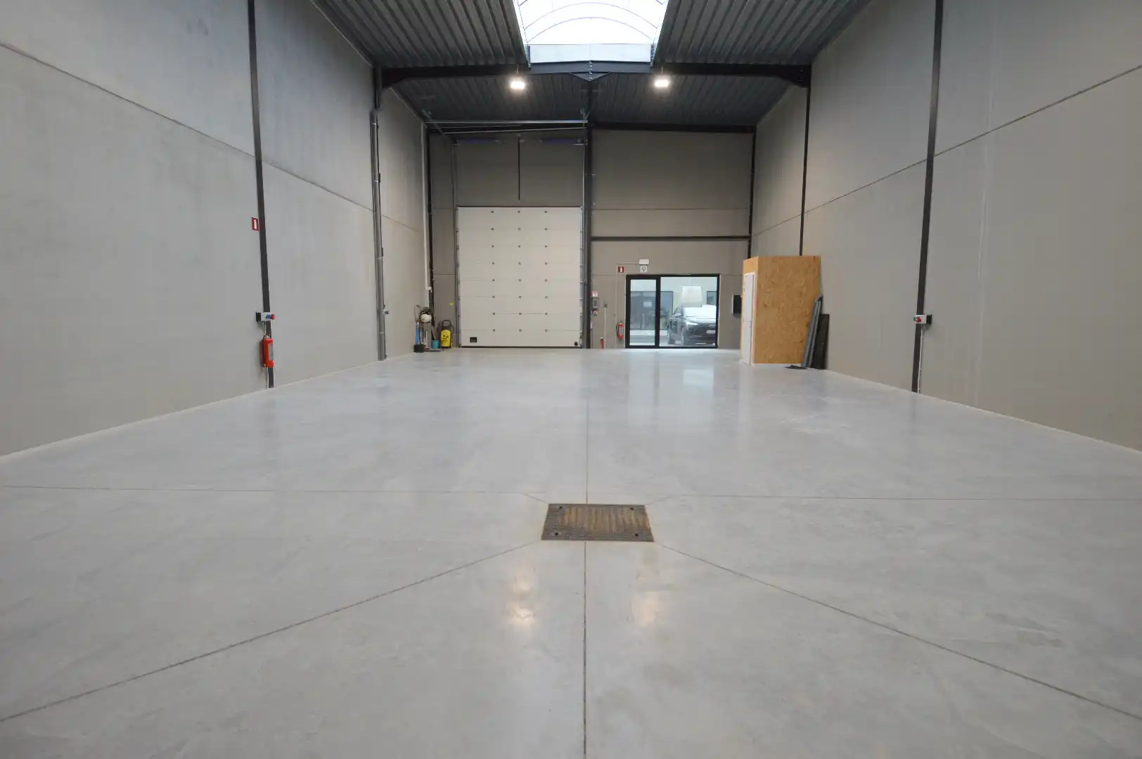 Nieuwbouw KMO-Unit in Waregem/Sint-Eloois-Vijve incl. 2 standplaatsen (Unit 3) te huur foto 2