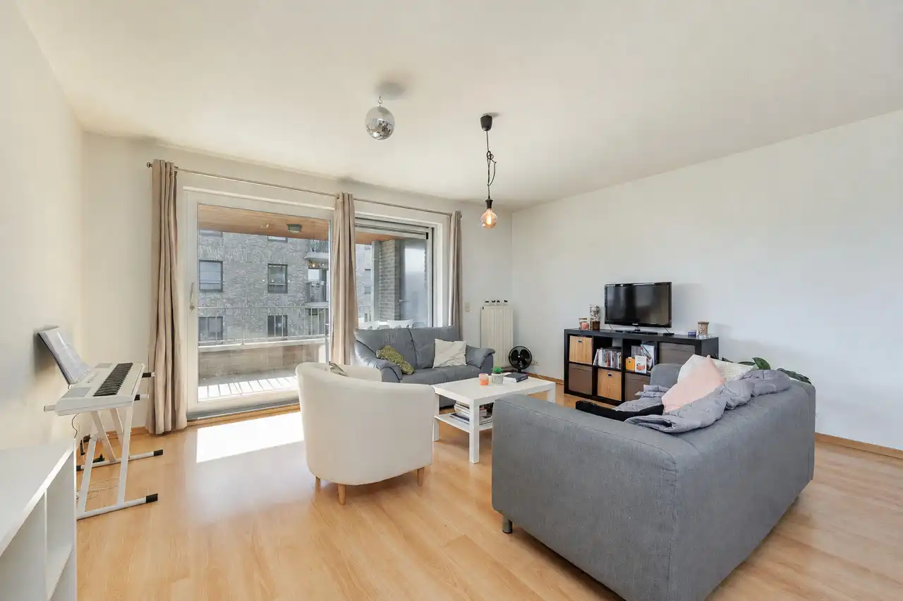 Ruim en lichtrijk 3-slaapkamerappartement (EPC B!) met 2 terrassen met optionele autostaanplaats te Wilrijk foto 7