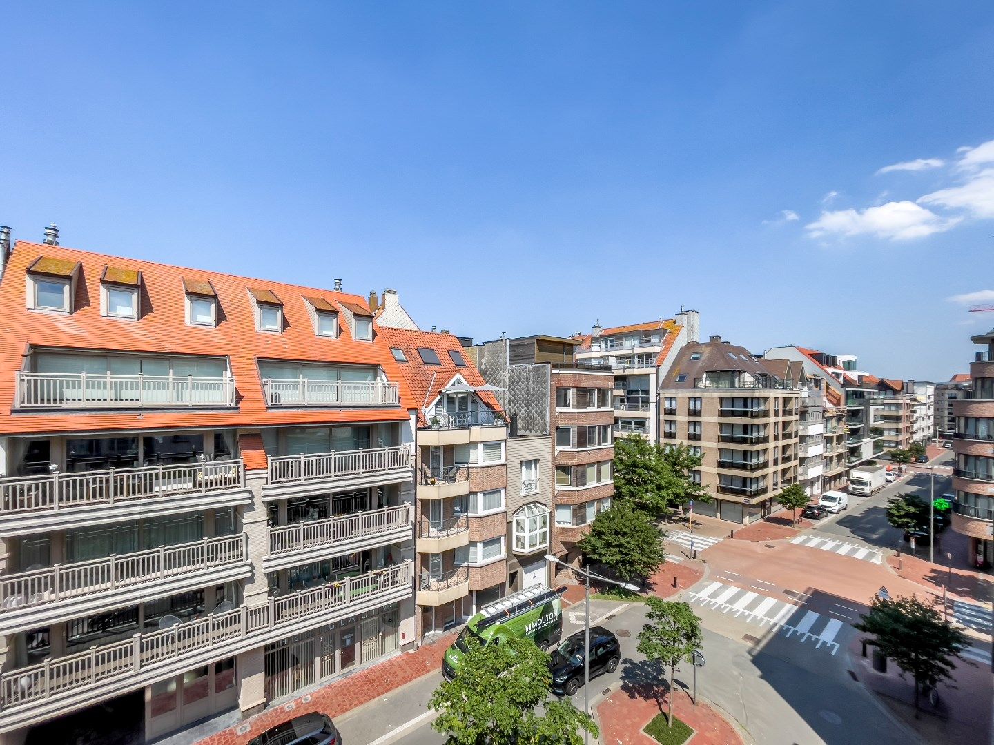 Prachtig en recente duplex op wandelafstand van de zeedijk. foto 28