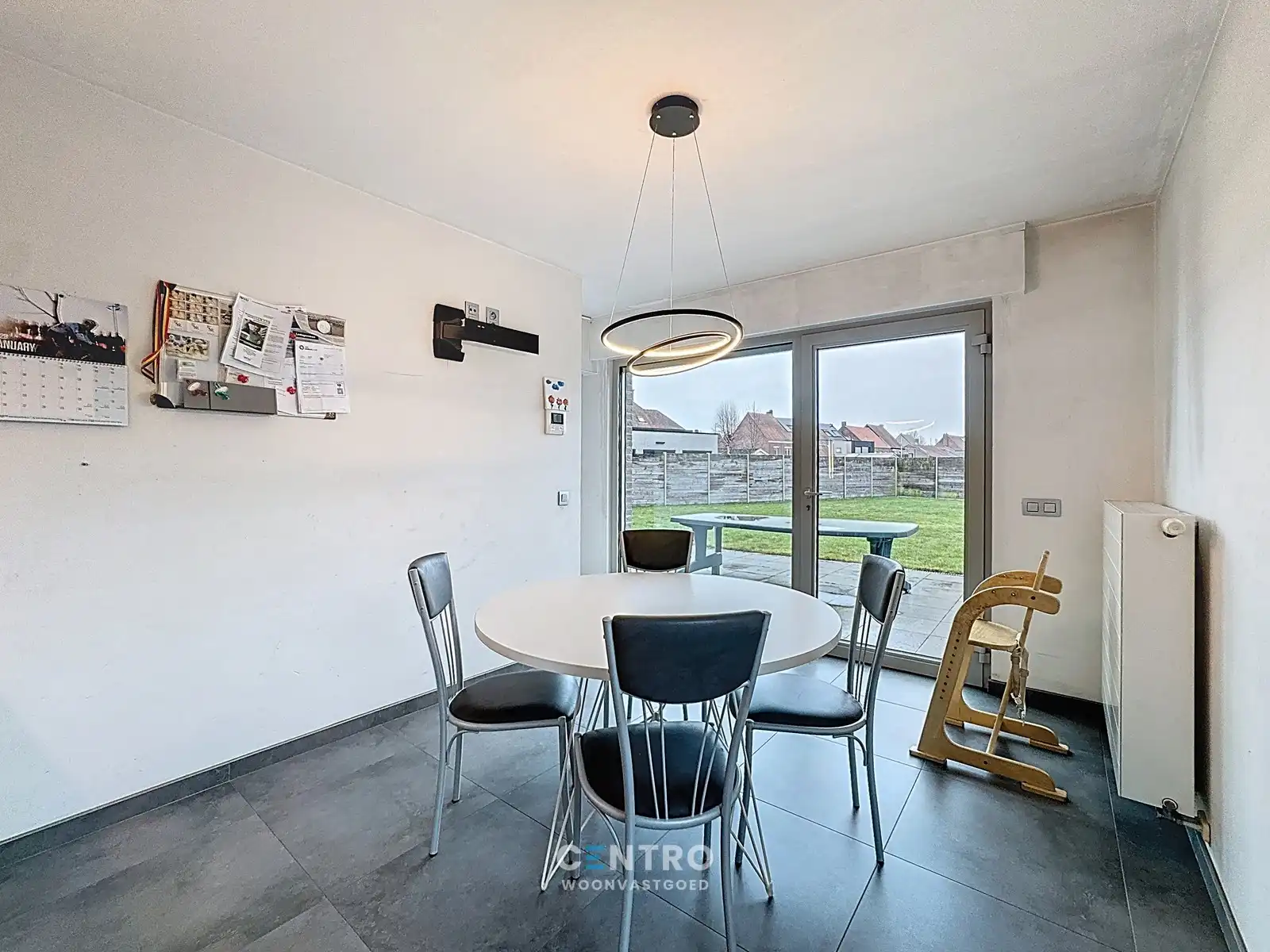 ENERGIEZUINIGE koppelvilla met 4 slpks, dubbele garage n ZUIDger. tuin! foto 8