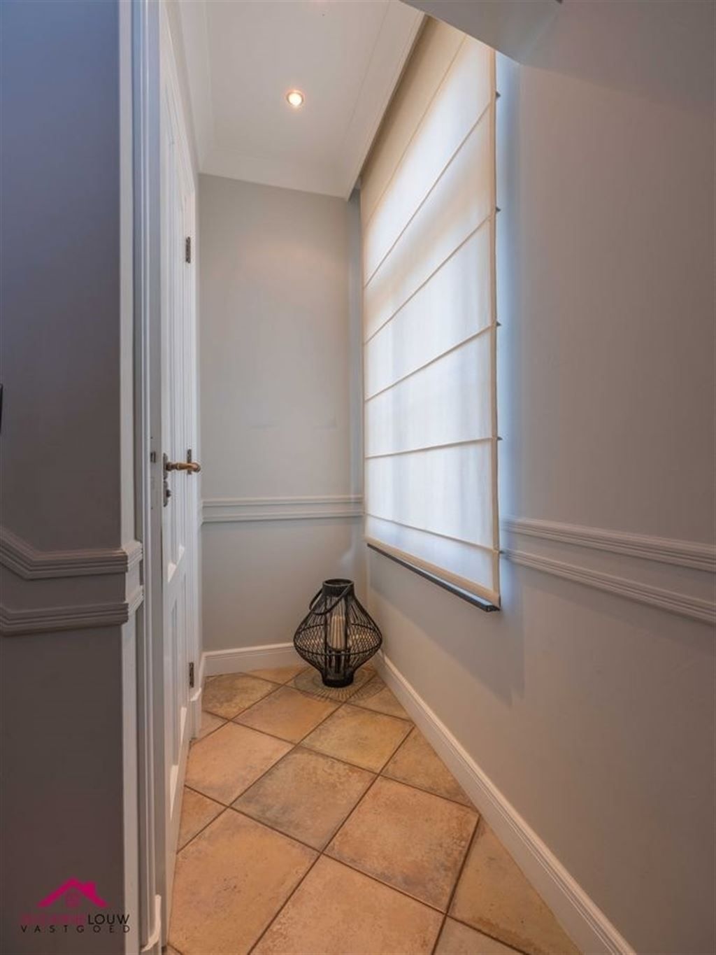 Landelijke villawoning met dubbele vrijstaande garage foto 18