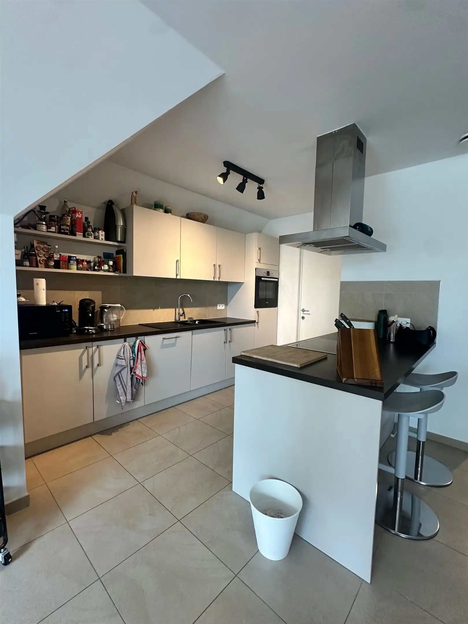 Recent en energiezuinig appartement met 3 slaapkamers, terras en private parkeerplaats in Grembergen foto 6