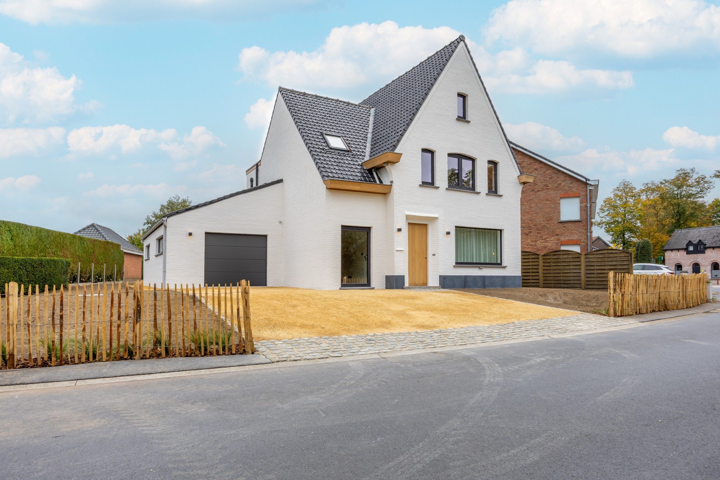 UITZONDERLIJKE VILLA OP TOPLOCATIE foto {{pictureIndex}}