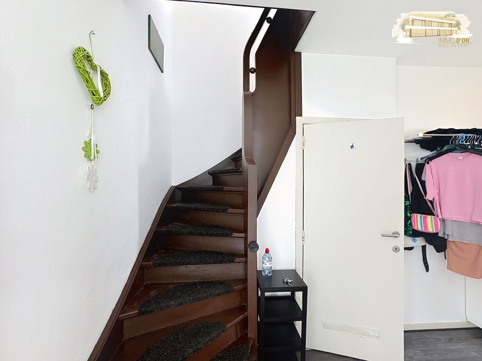 Te koop In hartje Brasschaat handelspand + duplex foto 9