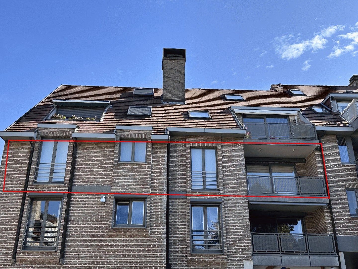 APPARTEMENT VAN 165m² MET 2 SLAAPKAMERS, 2 TERRASSEN en GESLOTEN GARAGE IN LANAKEN CENTRUM !  foto 28