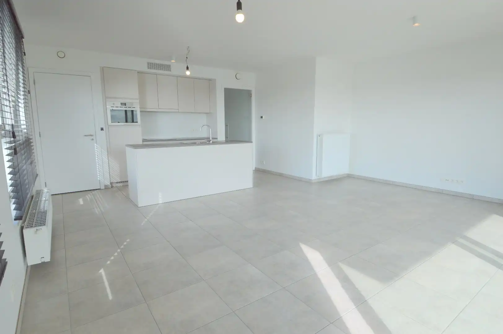 Prachtig 2-slaapkamerappartement (BJ 2021) met zicht op de Leie te koop in Harelbeke foto 5