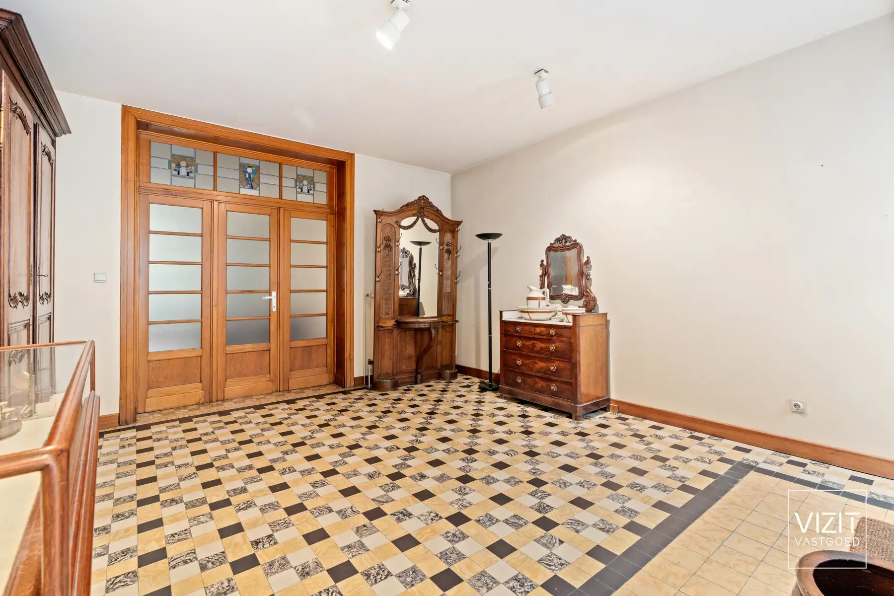 Karaktervolle stadswoning met tuin en garage! foto 7