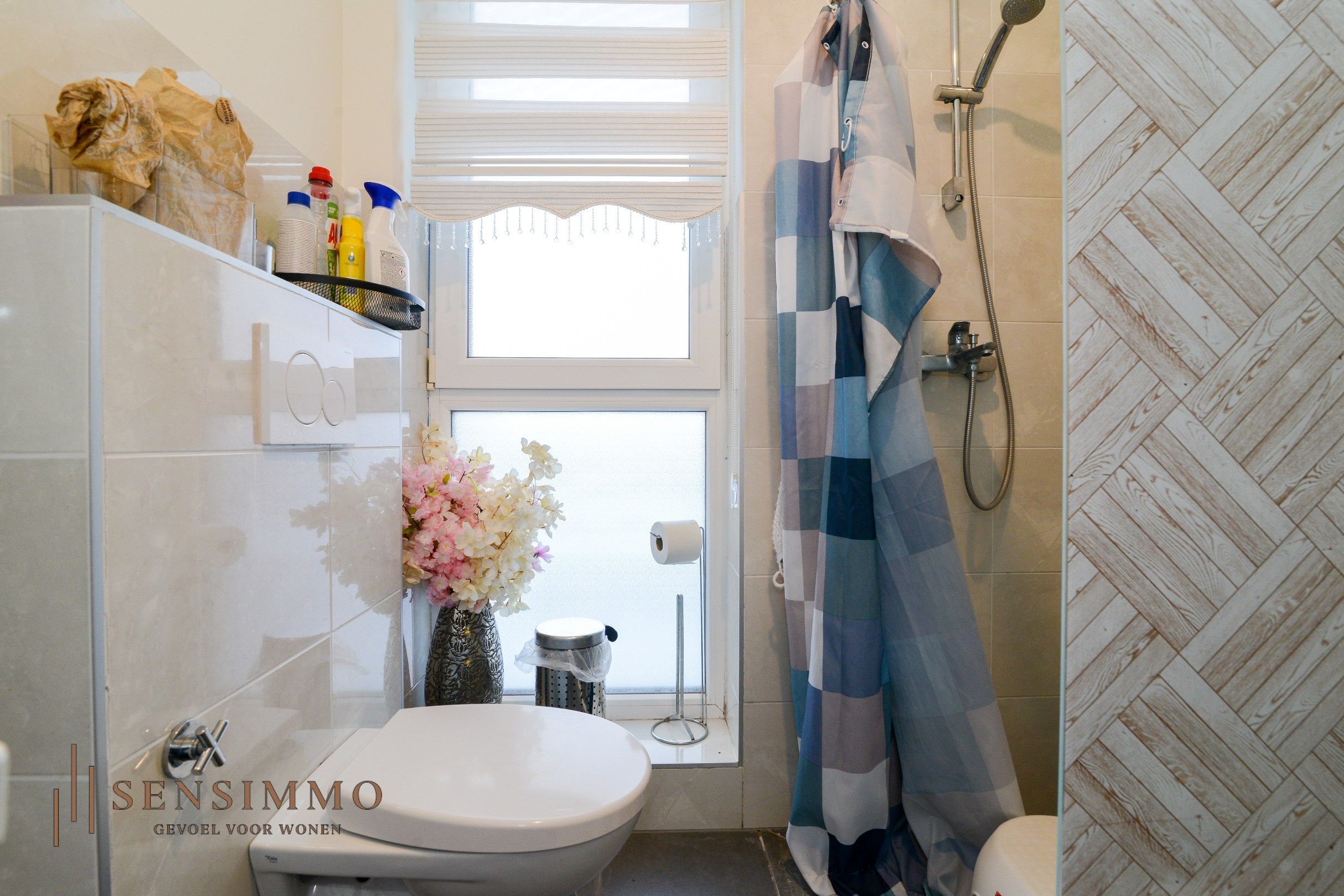 éénslaapkamer appartement met terras, parking en kelderberging foto 9