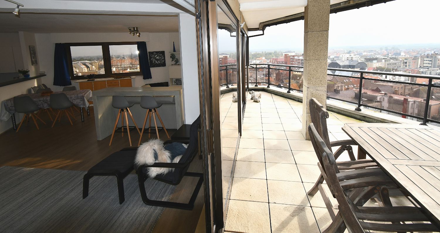 Instapklaar één slaapkamer appartement met prachtig zongericht terras en zijdelings zeezicht foto 17