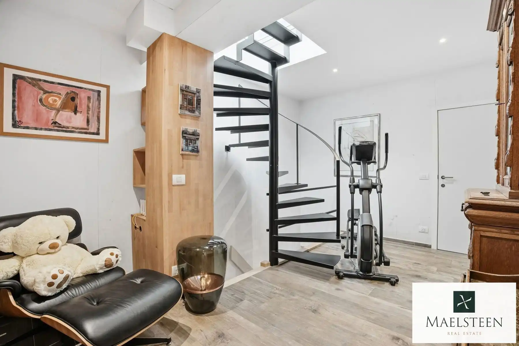 Ruime woning met parking in de binnenstad van Brugge foto 23