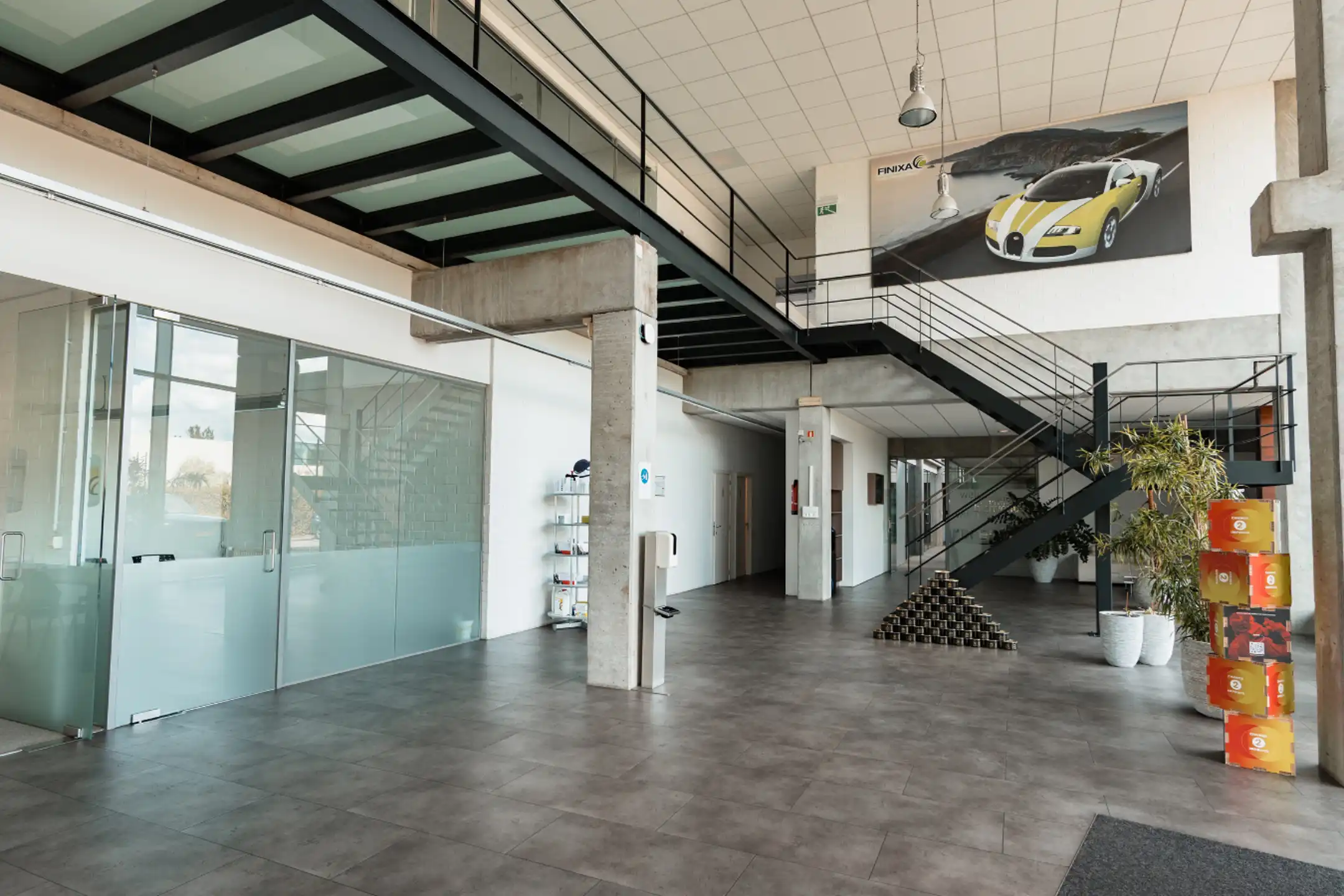 Modern bedrijfsgebouw langs E17 in Zwijndrecht foto 17