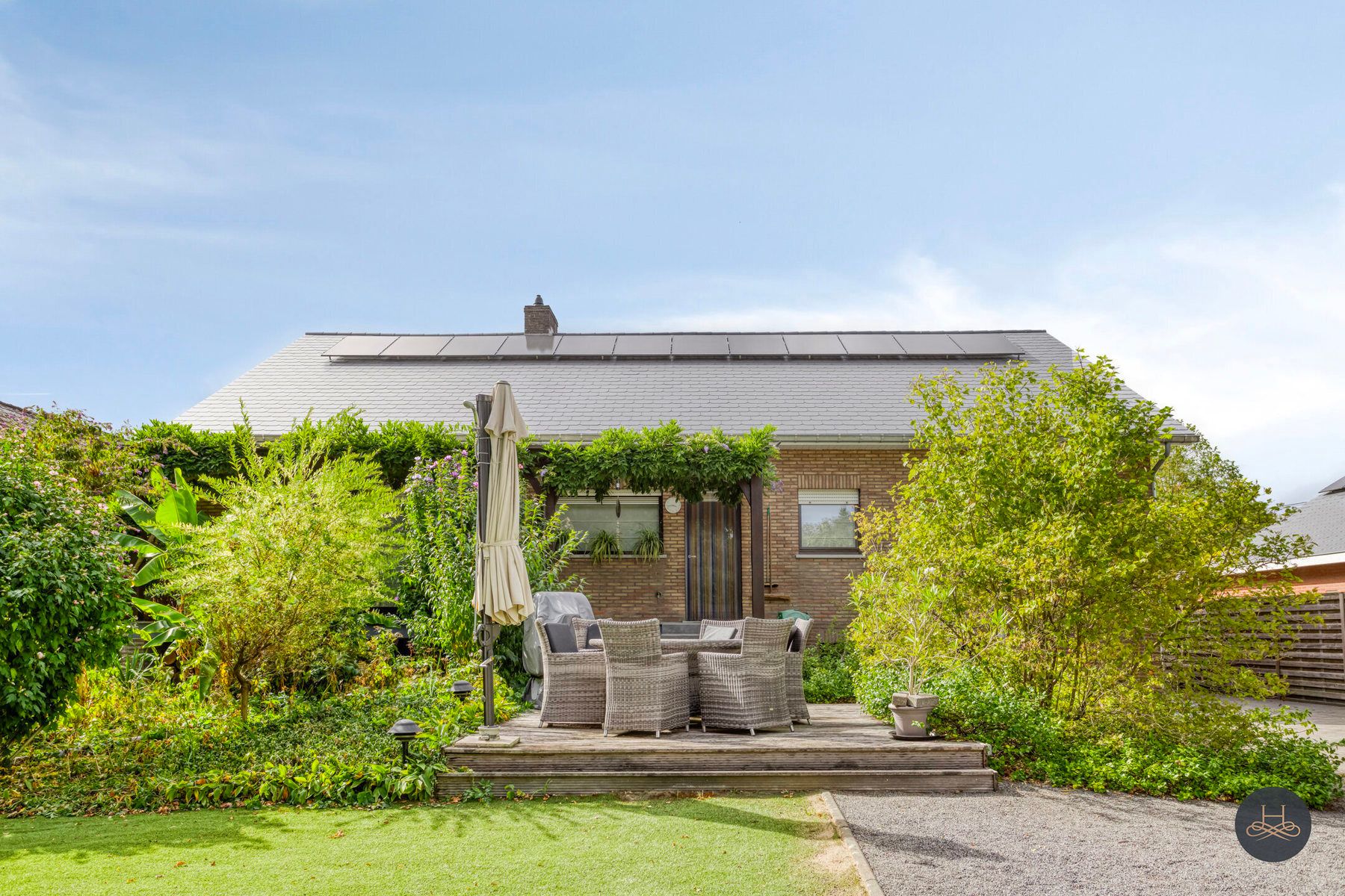 Zeer energiezuinige woning met knappe tuin foto 24