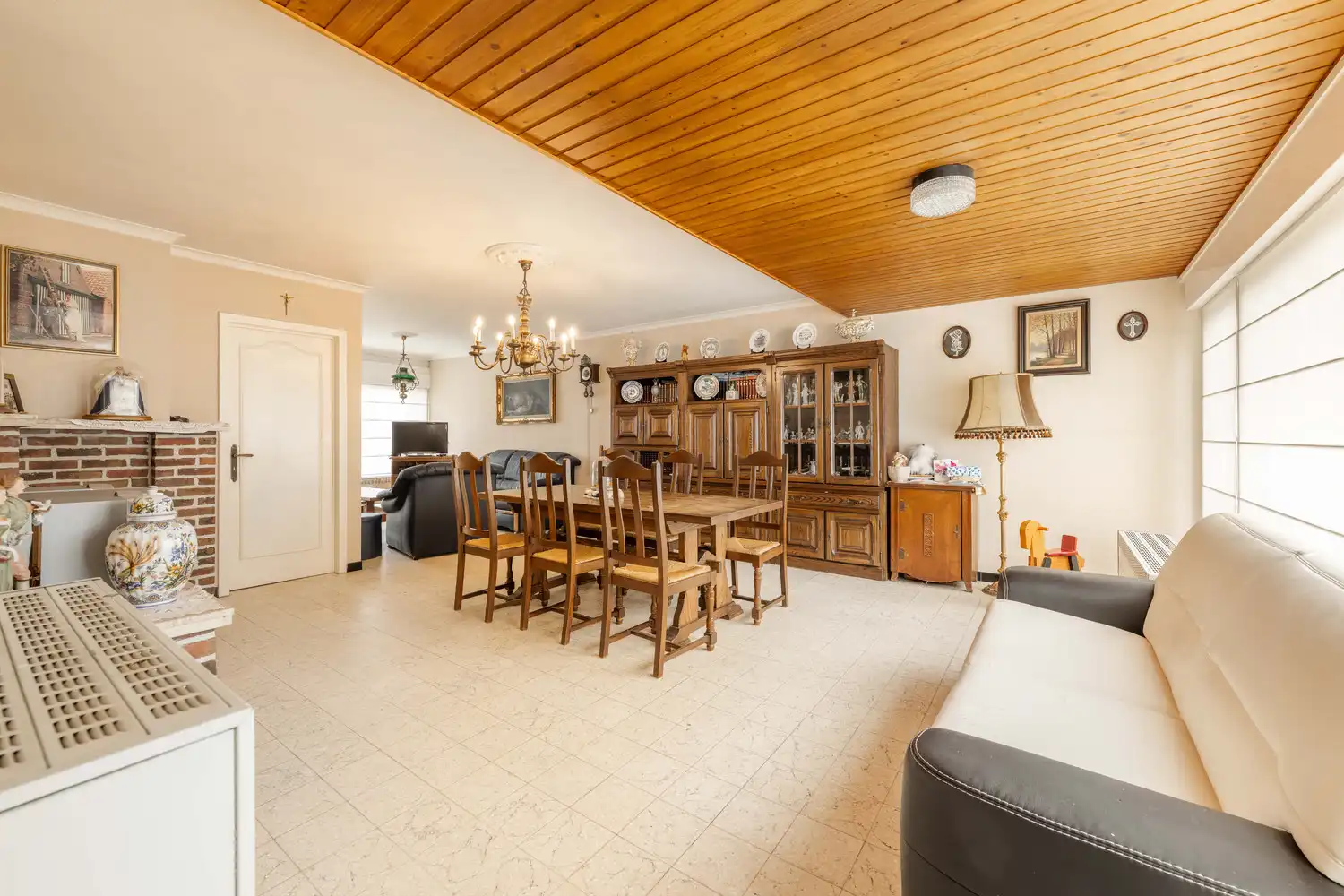 Woning met garage te Tielt. foto 4