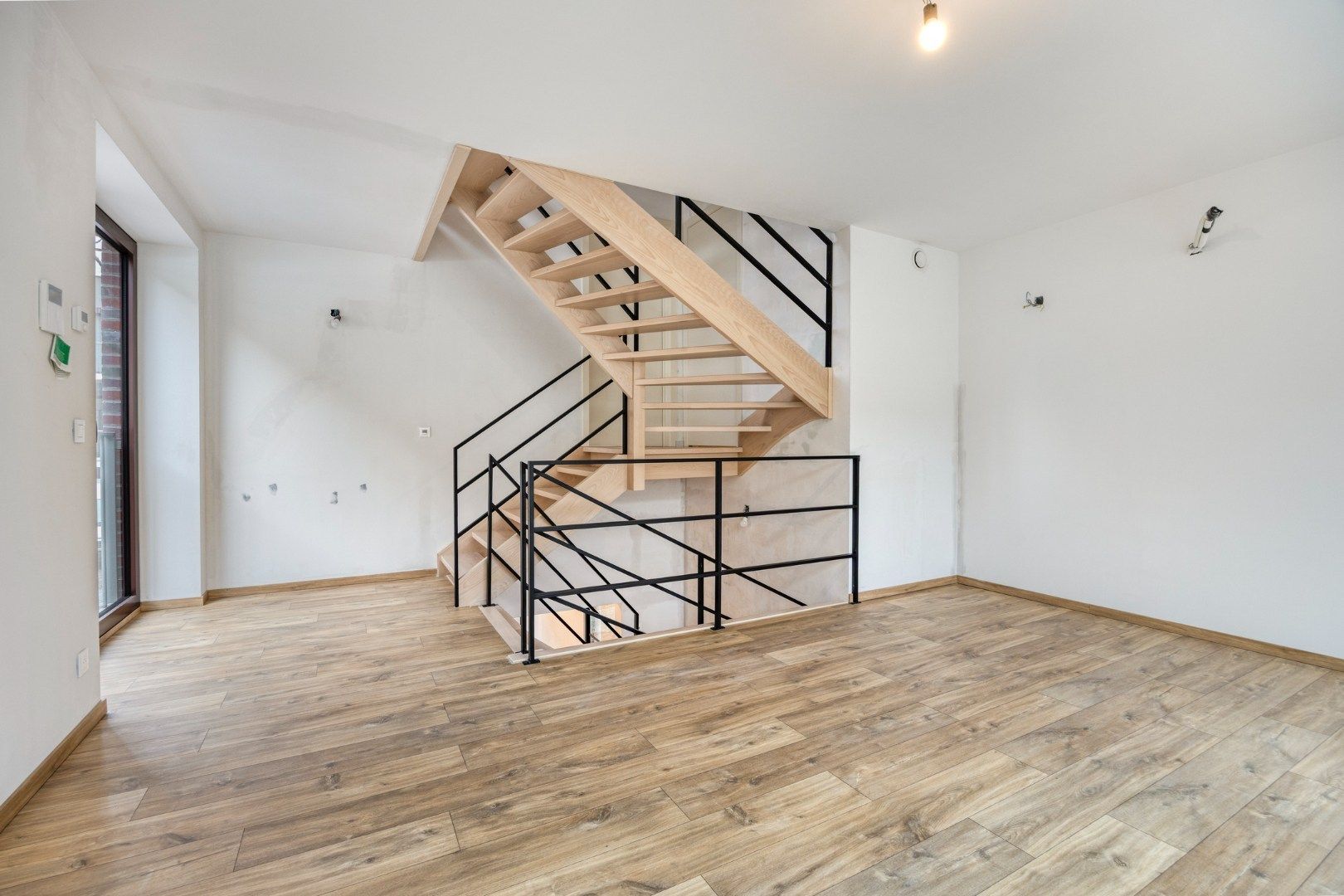 Verkoop onder registratierechten! Nieuwbouwwoning met 3 slaapkamers, 3 badkamers, tuin, terras en autostaanplaats in Tienen – EPC 48 kWh/m² - bewoonbare opp. 17 foto 14