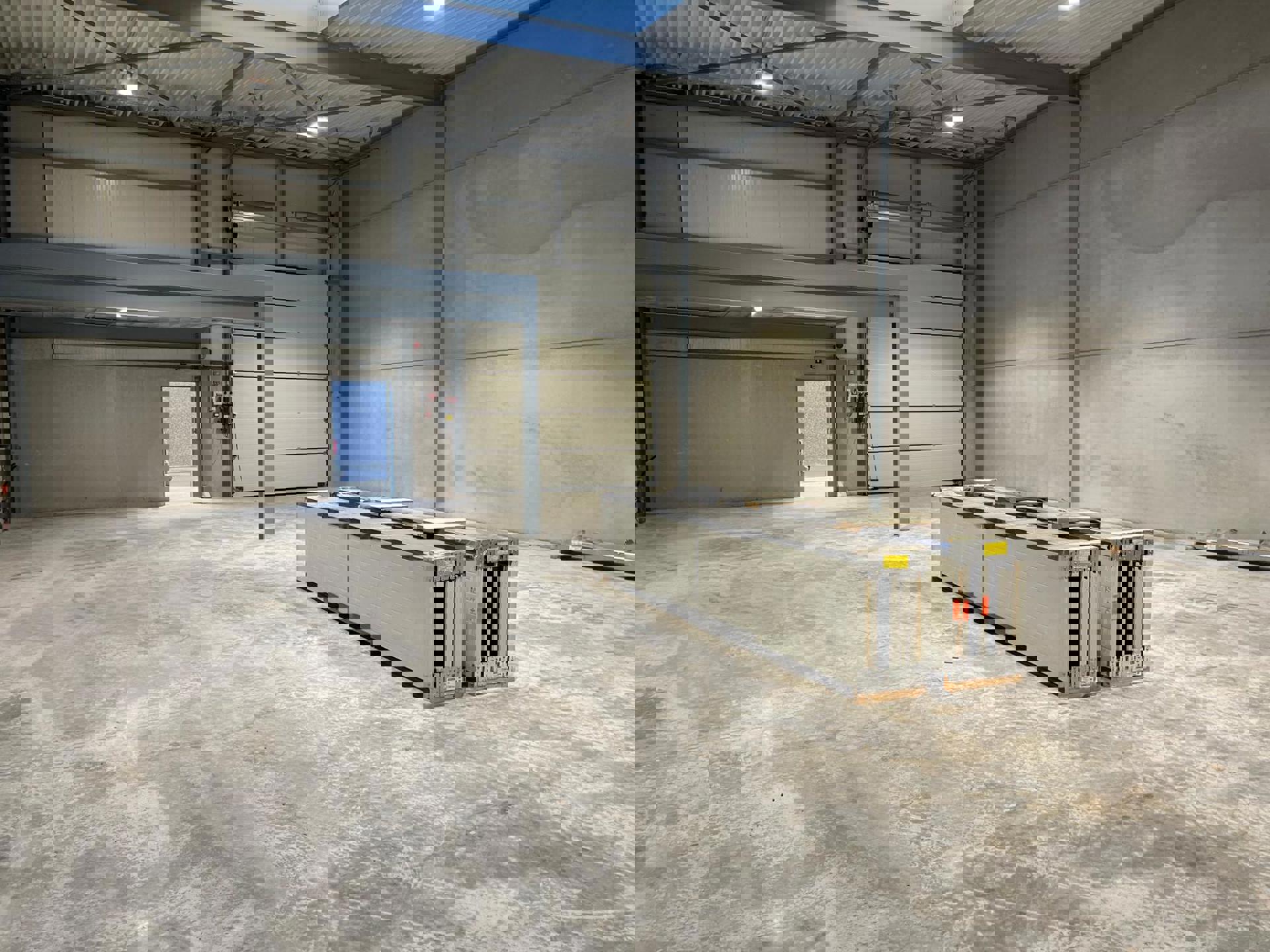 Instapklaar magazijn 216m² te Ranst foto 6