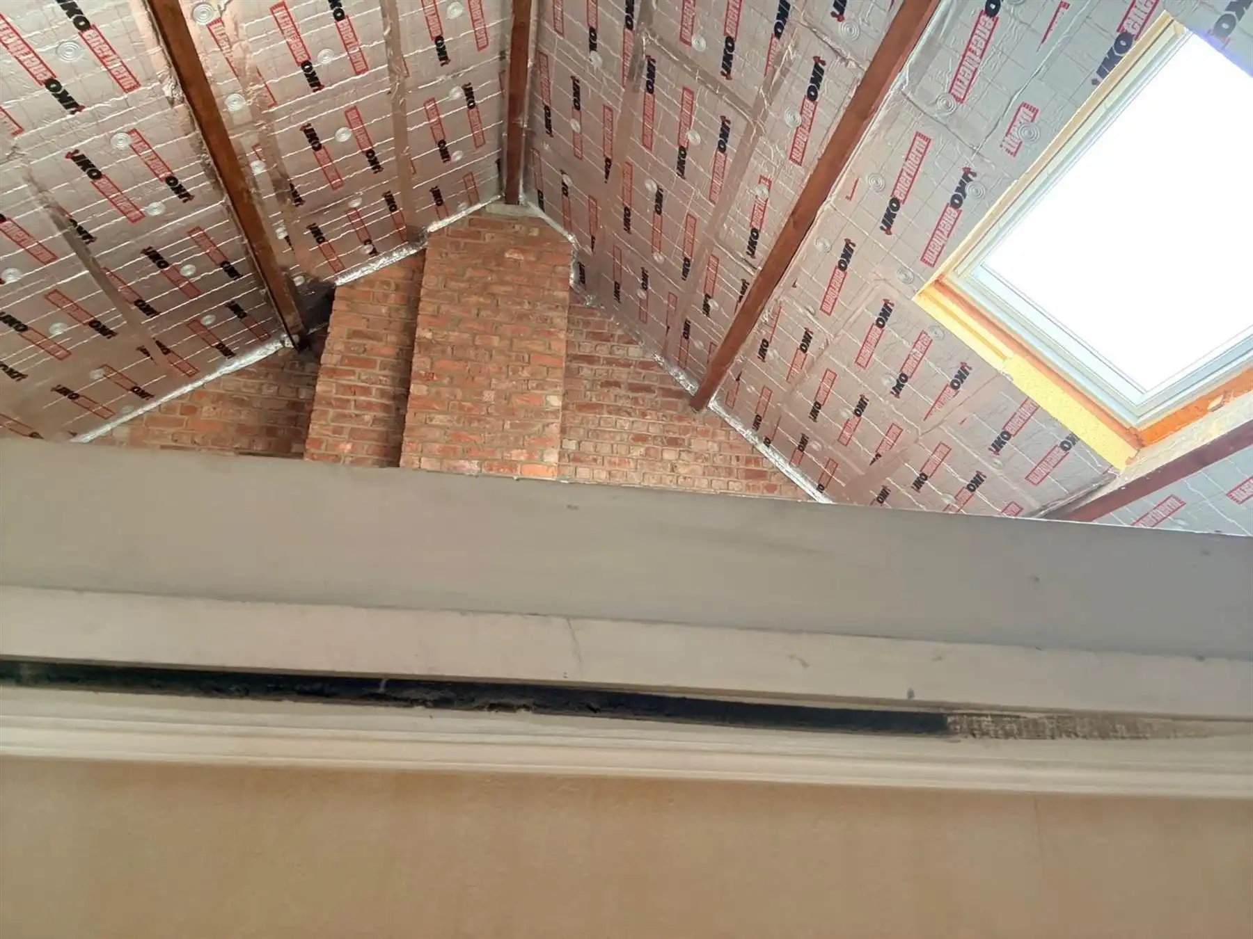 ENERGIEZUINIGE RIJWONING MET TUIN EN GARAGE  foto 12