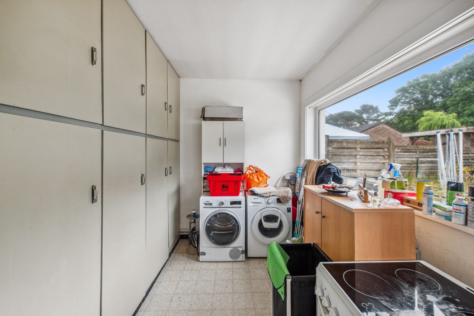 Alleenstaande woning op 14a 42ca met 3 grote slpks en garage foto 20