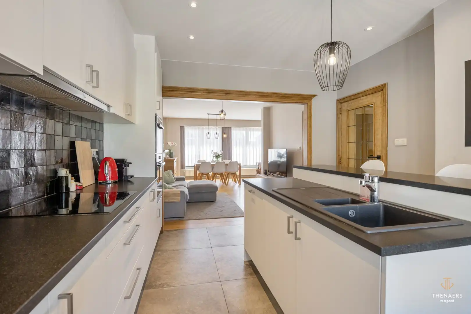 Gerenoveerde bel-etagewoning met garage, stadstuin en 235 m² woonruimte. foto 12