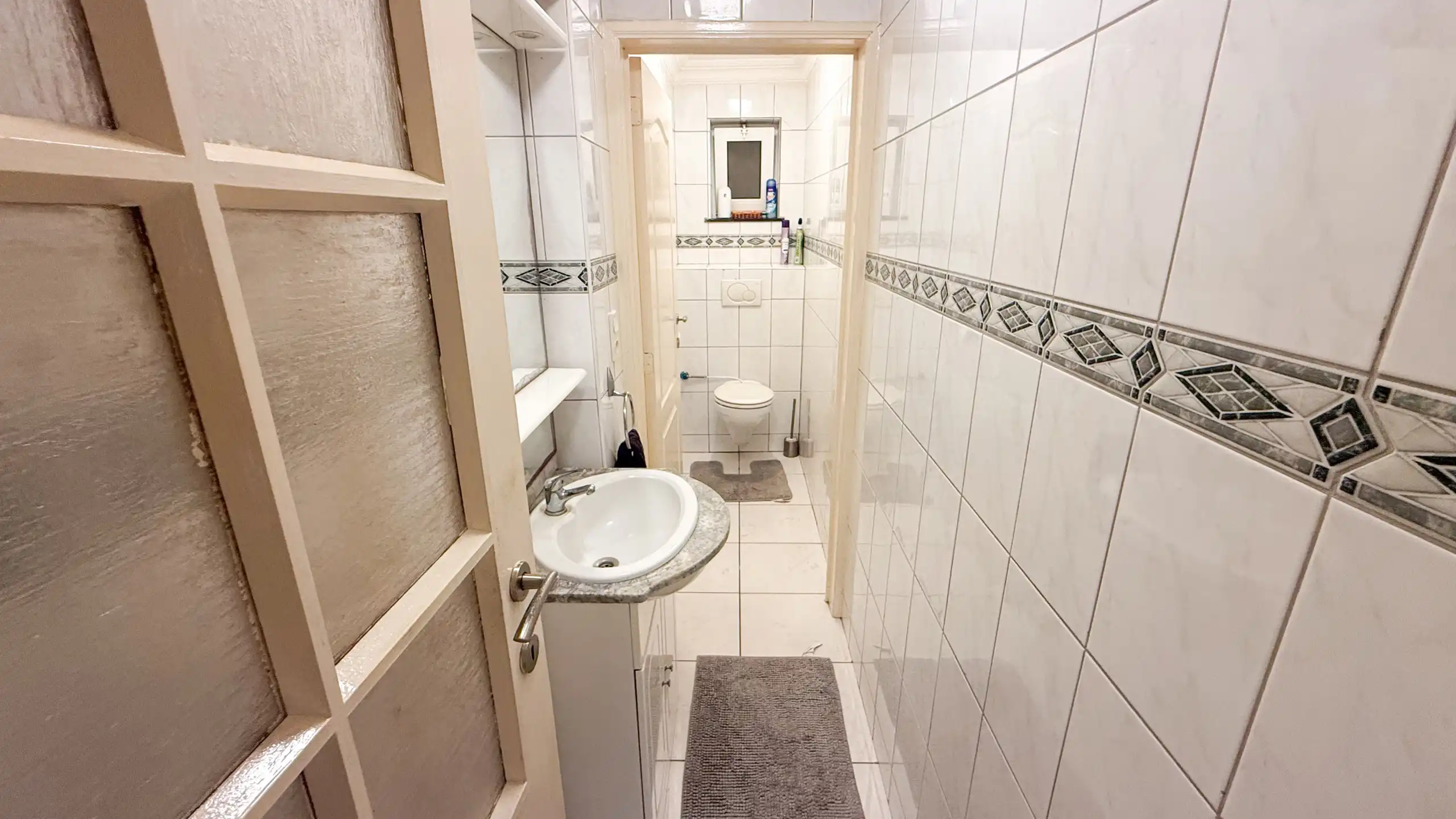 Halfopen woning met tuin, garage en 3 slaapkamers foto 17