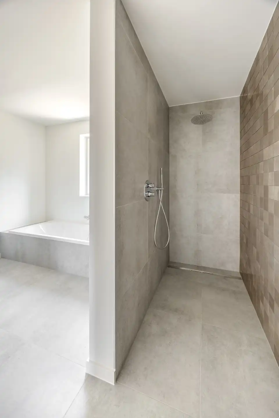 Stijlvolle nieuwbouwkoppelwoning met adembenemend boszicht foto 26