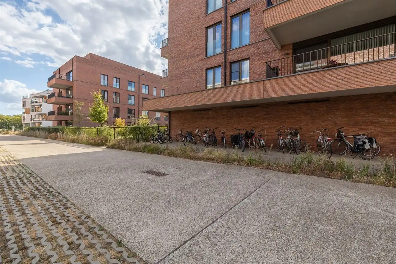 Lichtrijke penthouse met 2 slpk, terras en autostaanplaats foto 29