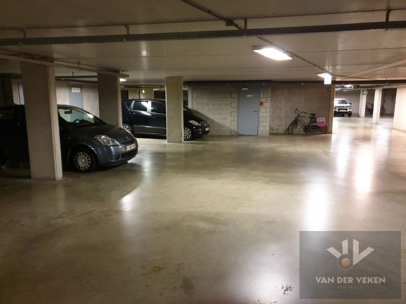 GEMEUBELD 2-SLPK APP OP WANDELAFSTAND CENTRUM foto 13