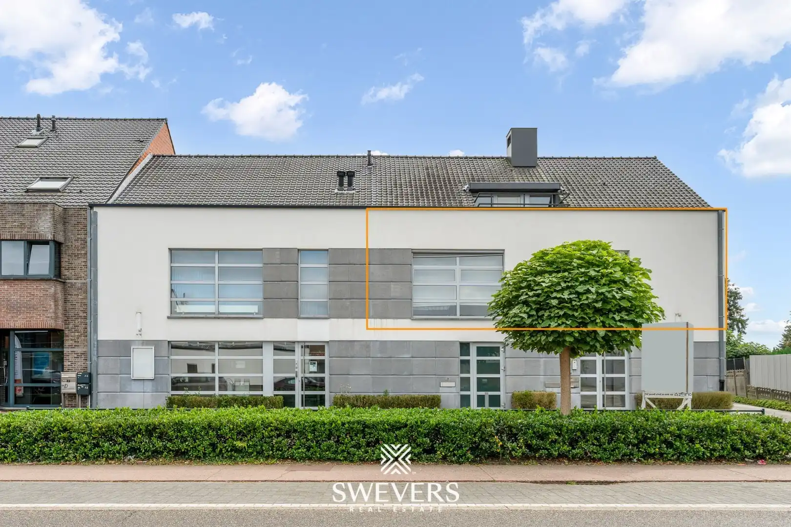 Luxe appartement met 3 slaapkamers in het centrum van Helchteren foto {{pictureIndex}}
