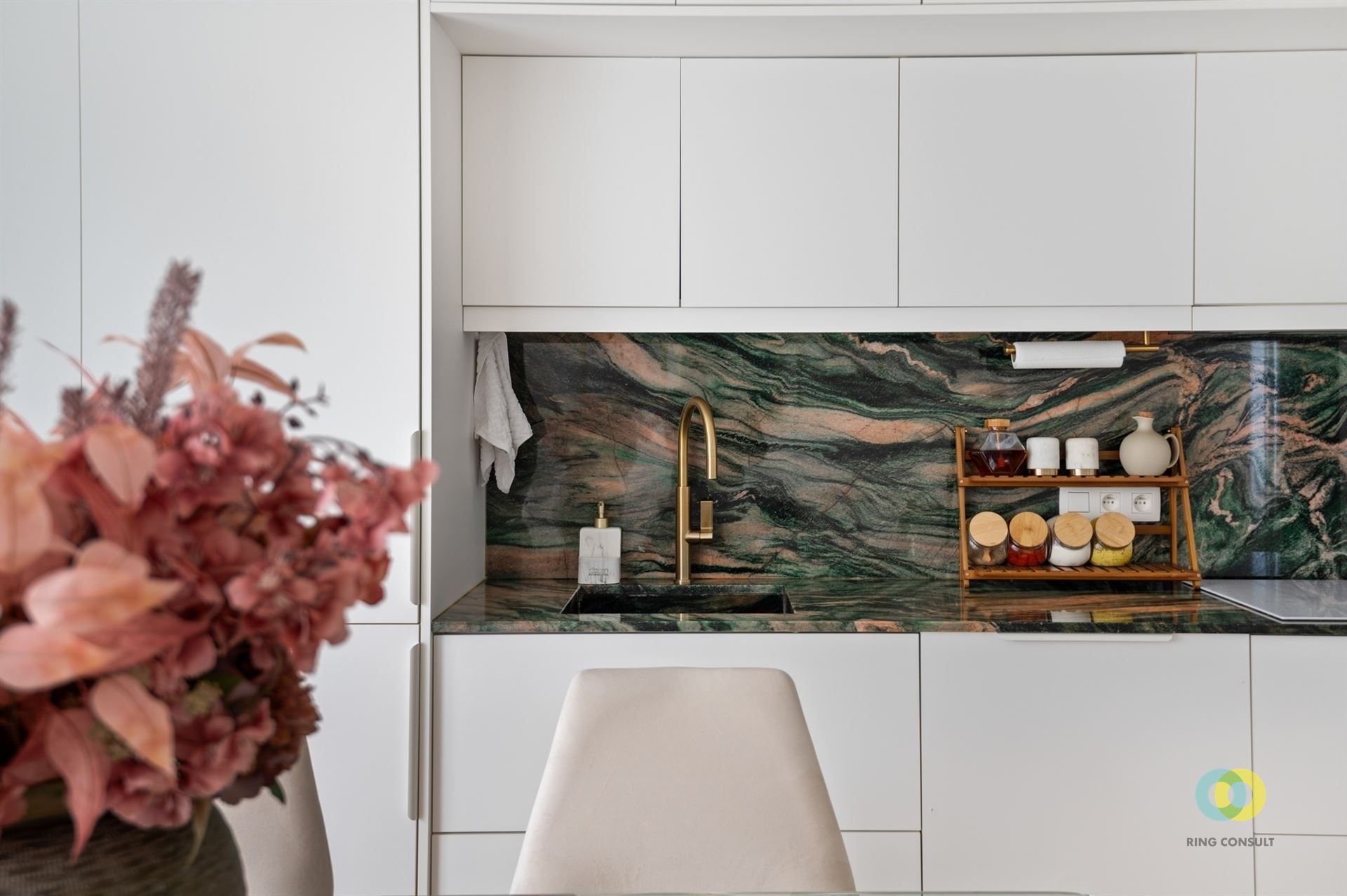 Prachtig gerenoveerd appartement foto 4