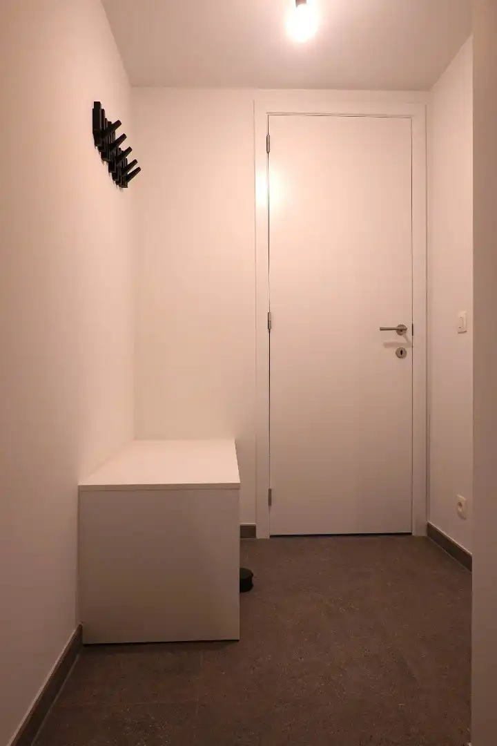 Prachtig 3-slaapkamerappartement met staanplaats in het voormalige gemeentehuis van Vleteren foto 18