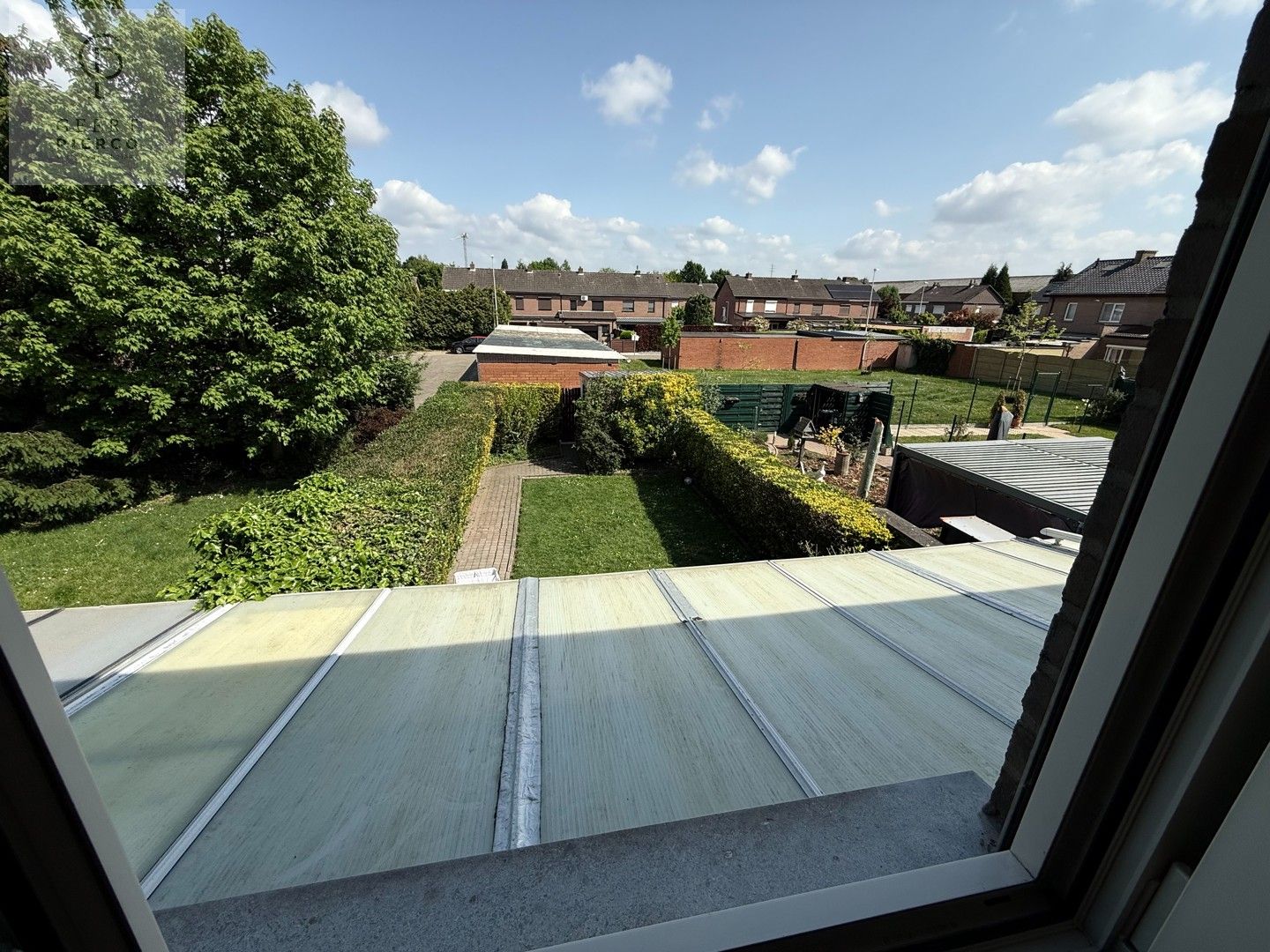 Instapklare rijwoning gelegen aan de stadsrand van Sint-Truiden en op wandelafstand van het commerciële stadscentrum, het station en vele sportfaciliteiten. foto 26