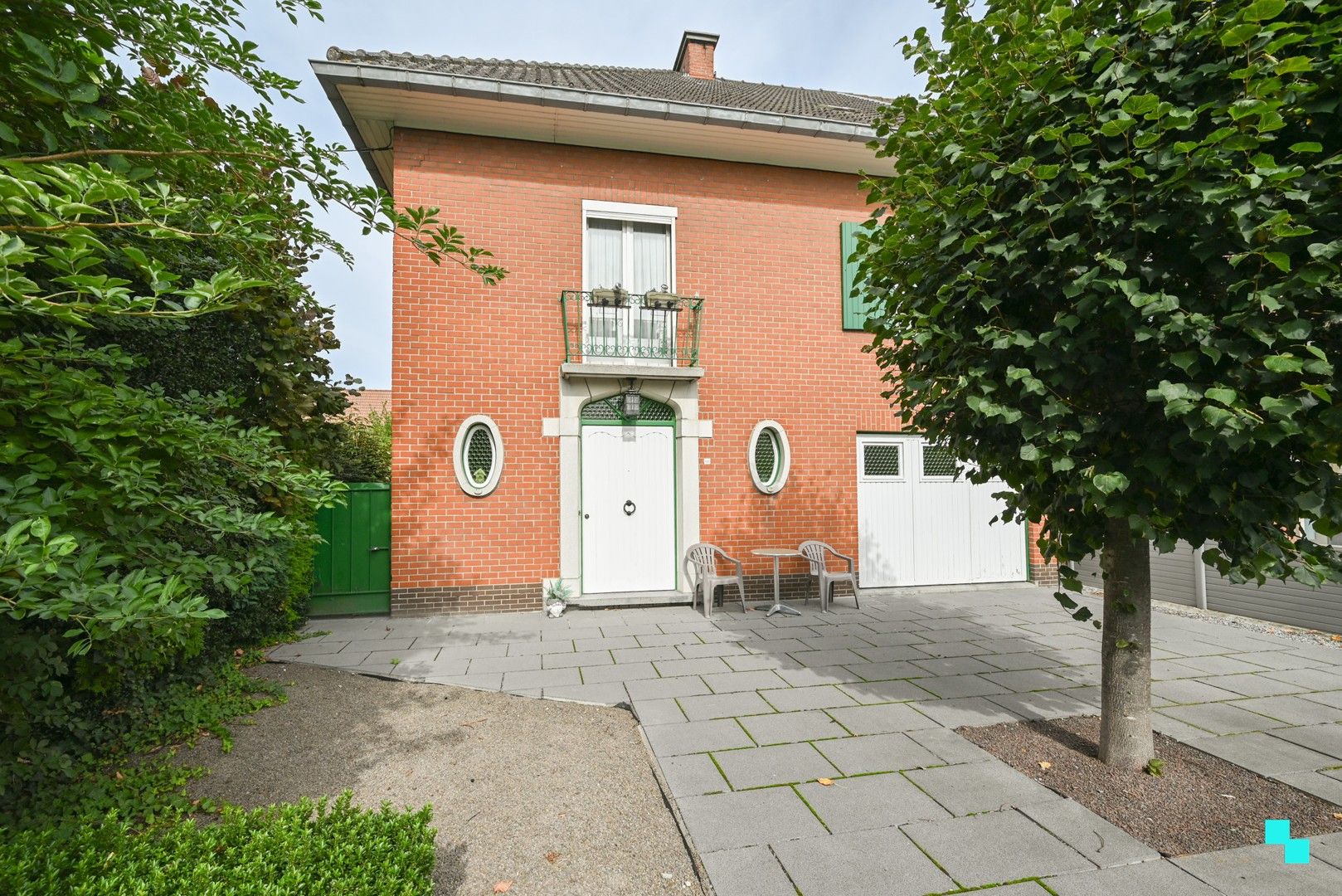 Hoofdfoto van de publicatie: Zeer ruime HOB met vier slaapkamers te Heule
