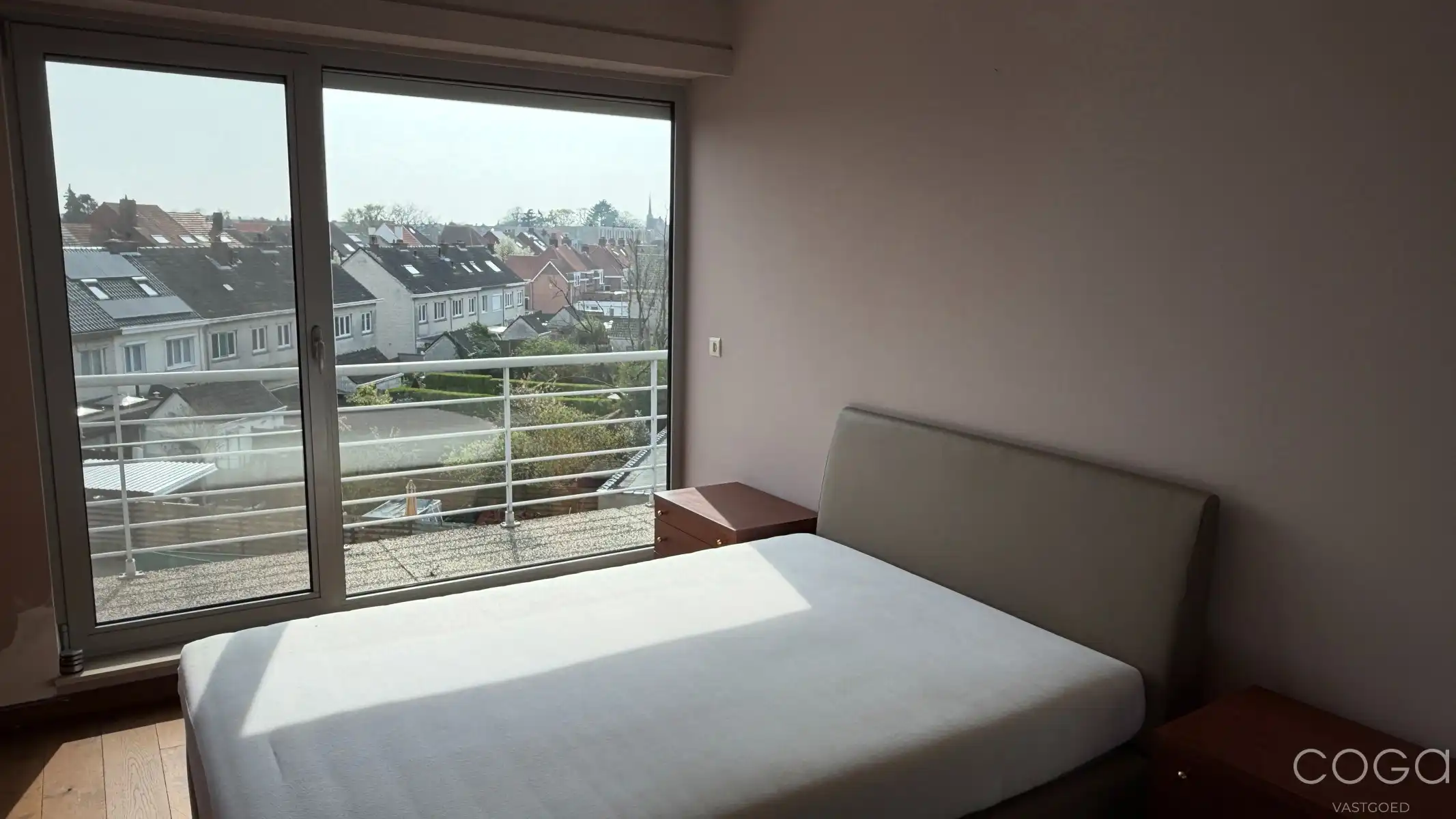 Centraal gelegen appartement met lift foto 15