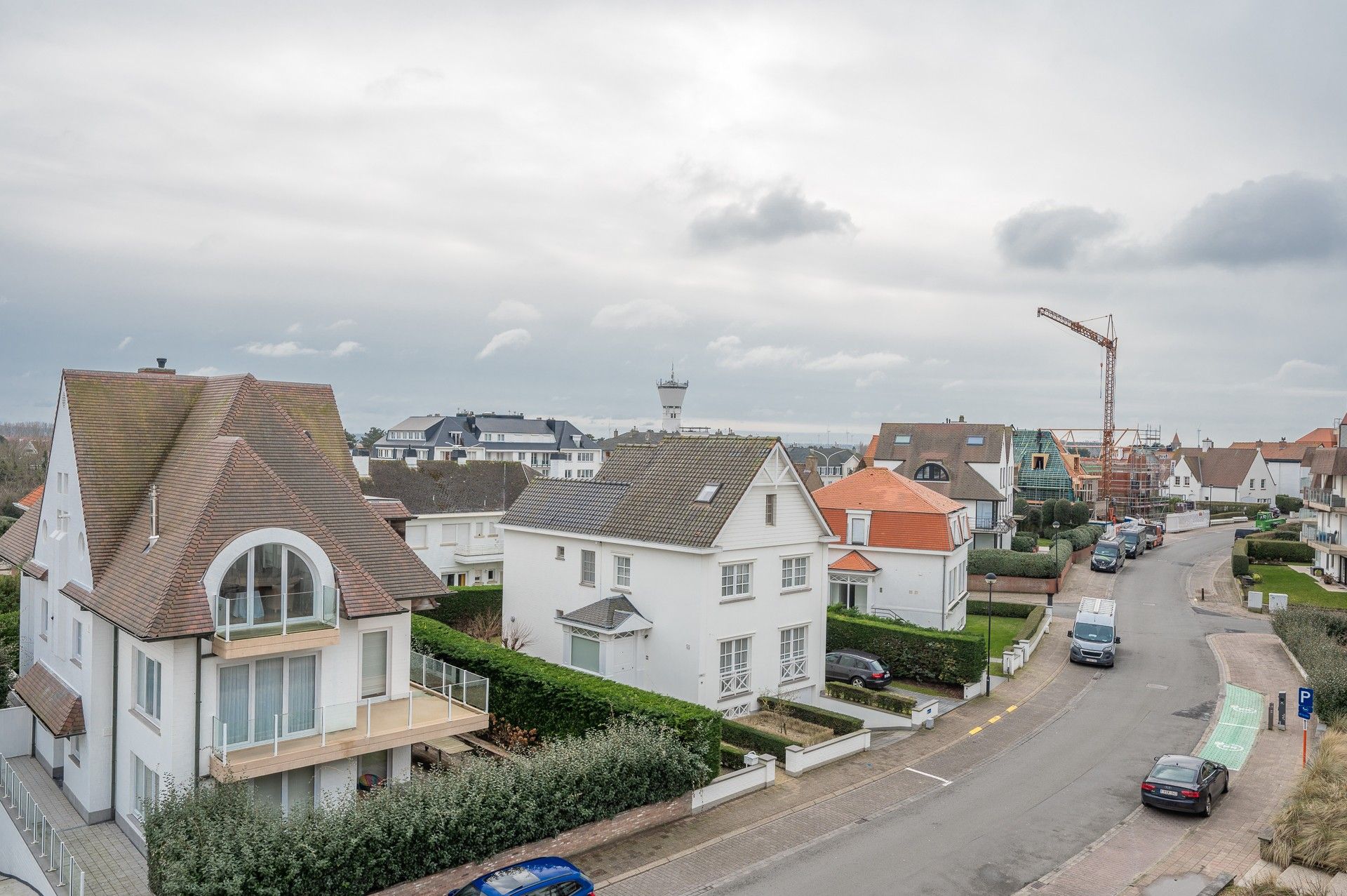 ​​​​​​​Smaakvol gerenoveerd hoekappartement vlakbij de Zeedijk in Duinbergen foto 12