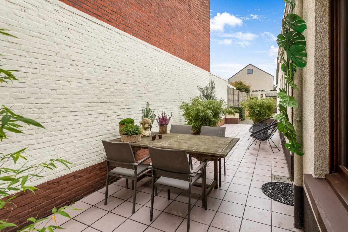 Te renoveren woning met 3 slpk., tuin en garage foto 25