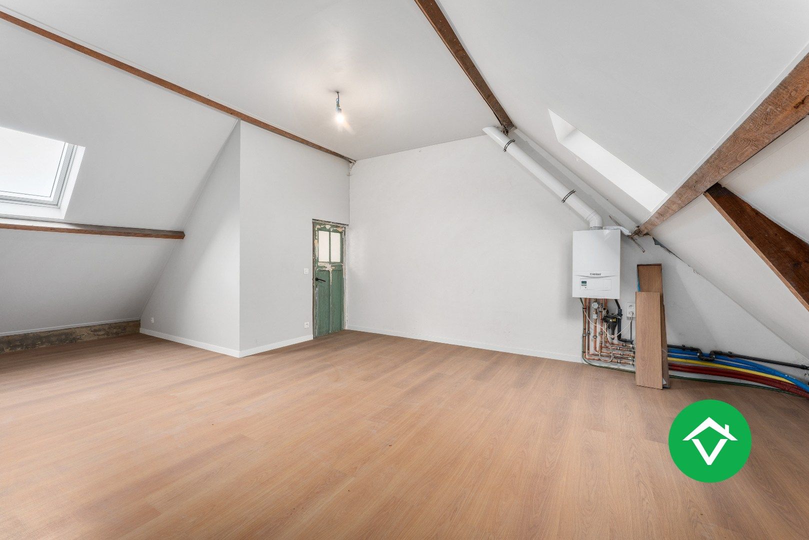 Rijwoning met 4 slaapkamers en stadstuin op centrale ligging te Roeselare foto 22