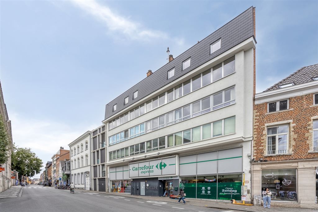 Gerenoveerd appartement op TOP locatie in Leuven foto 2