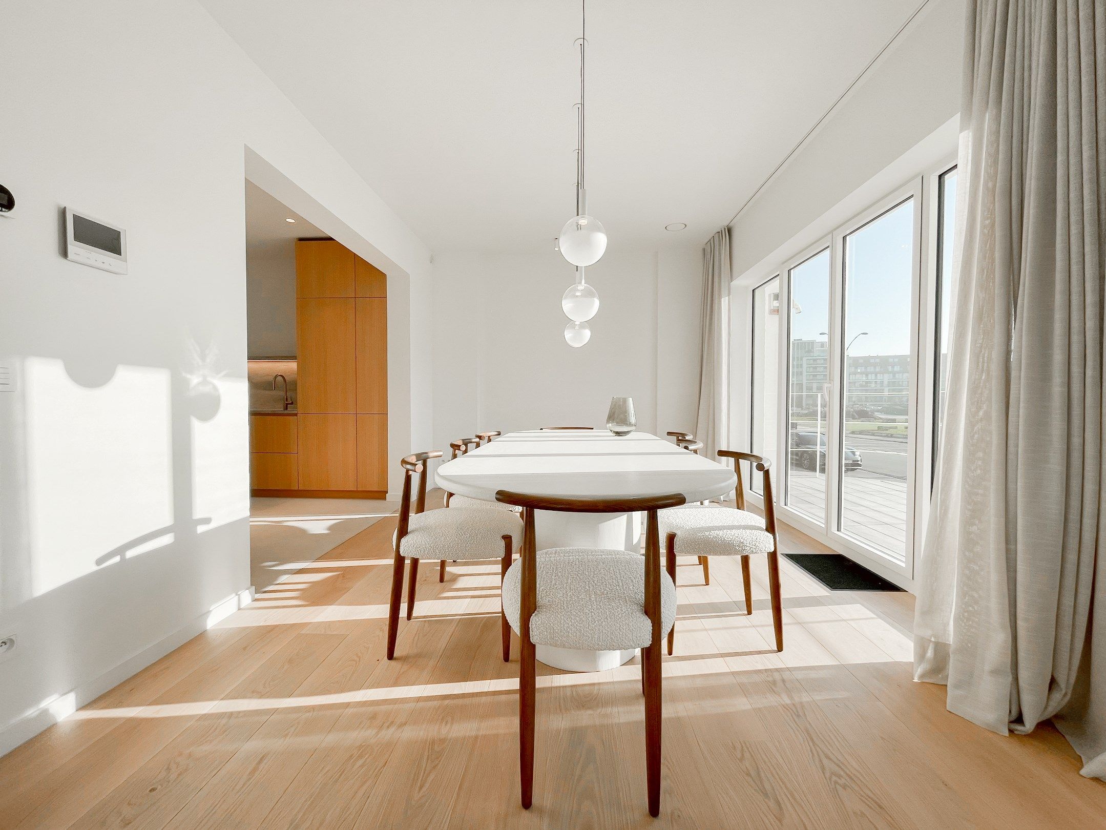 Exclusieve villa: Uitzonderlijk volledig gerenoveerde villa met frontaal zeezicht. foto 7