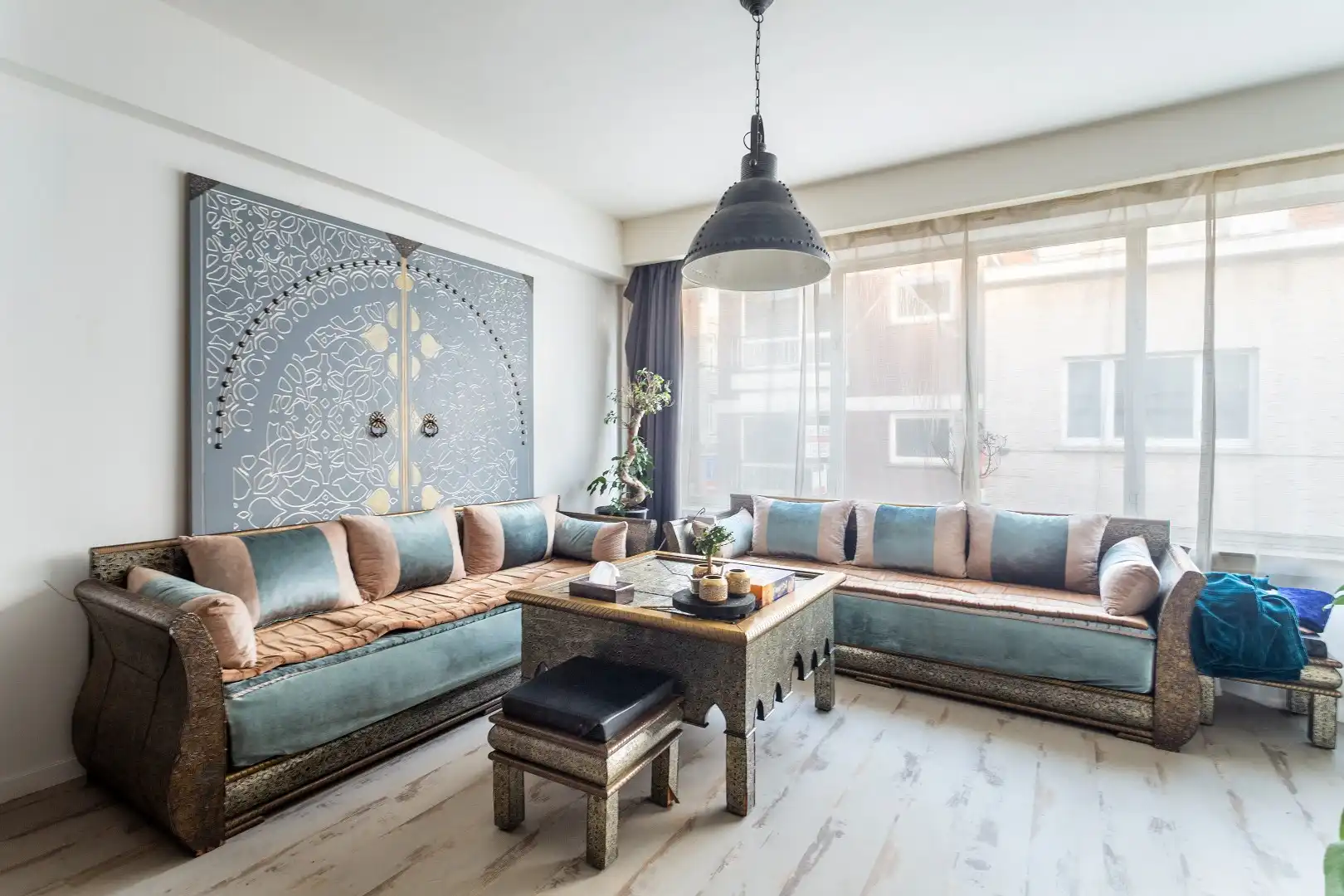 Woning met ruime garage en twee terrassen nabij Park Spoor Noord foto 4