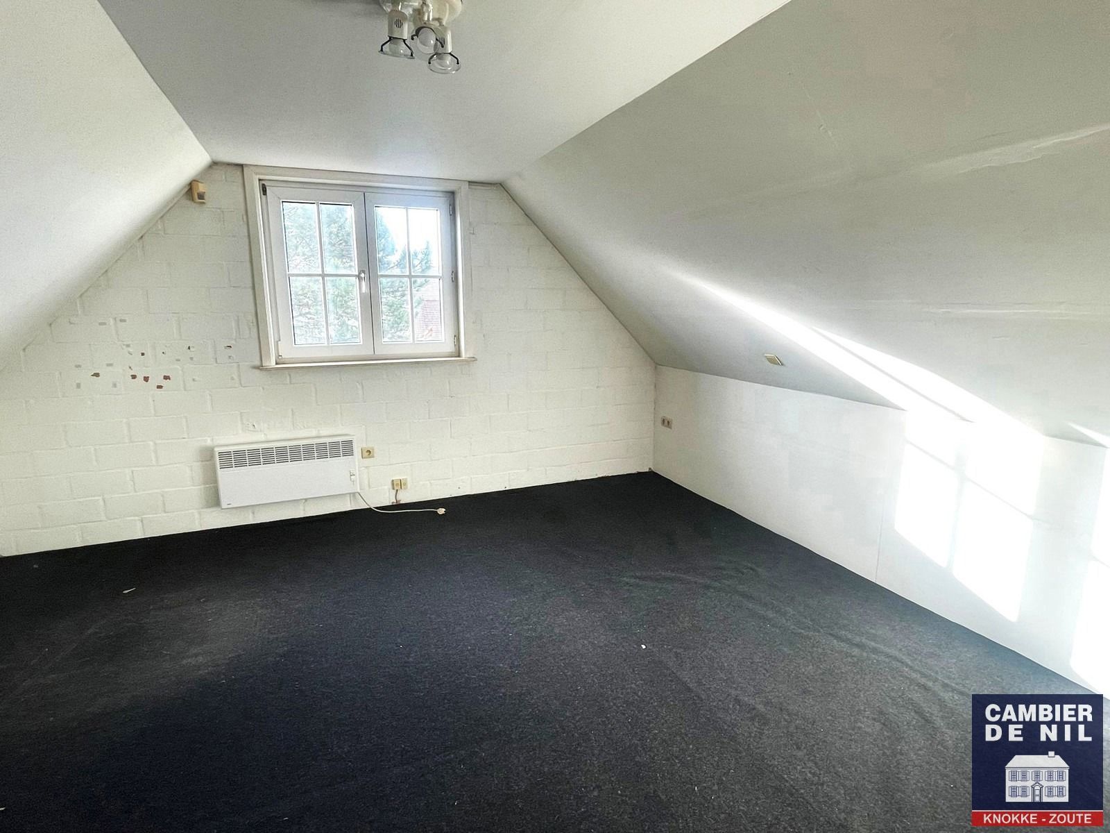Ruime vrijstaande villa, in residentiële wijk in Knokke-Heist foto 23