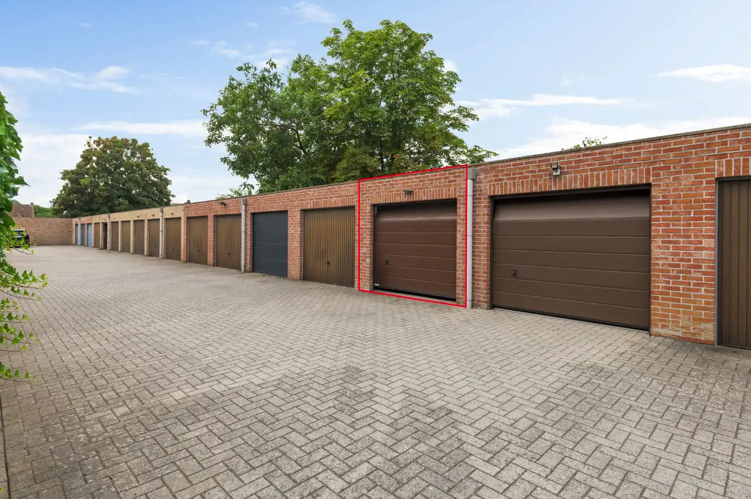 INSTAPKLAAR APPARTEMENT MET 3 SLK EN GARAGEBOX! foto 17
