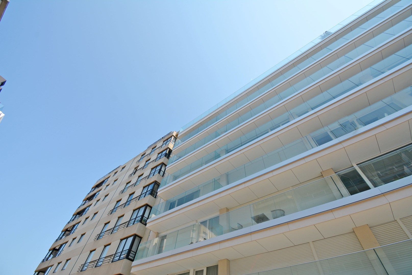 Ruim  appartement met zonnig terras en goede zijdelings zeezicht aan Albertstrand foto 6