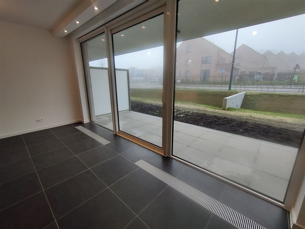 Recent appartement met garagebox foto 14