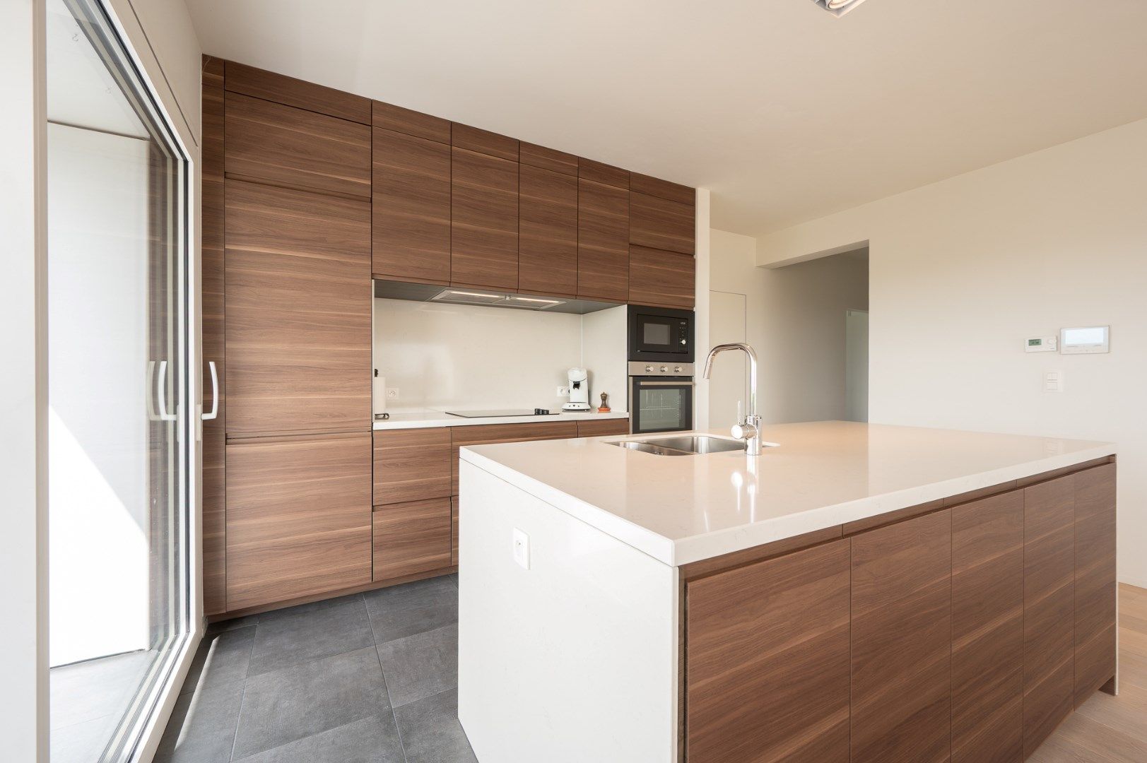 Stijlvol gerenoveerd appartement vlakbij centrum Brugge foto 7
