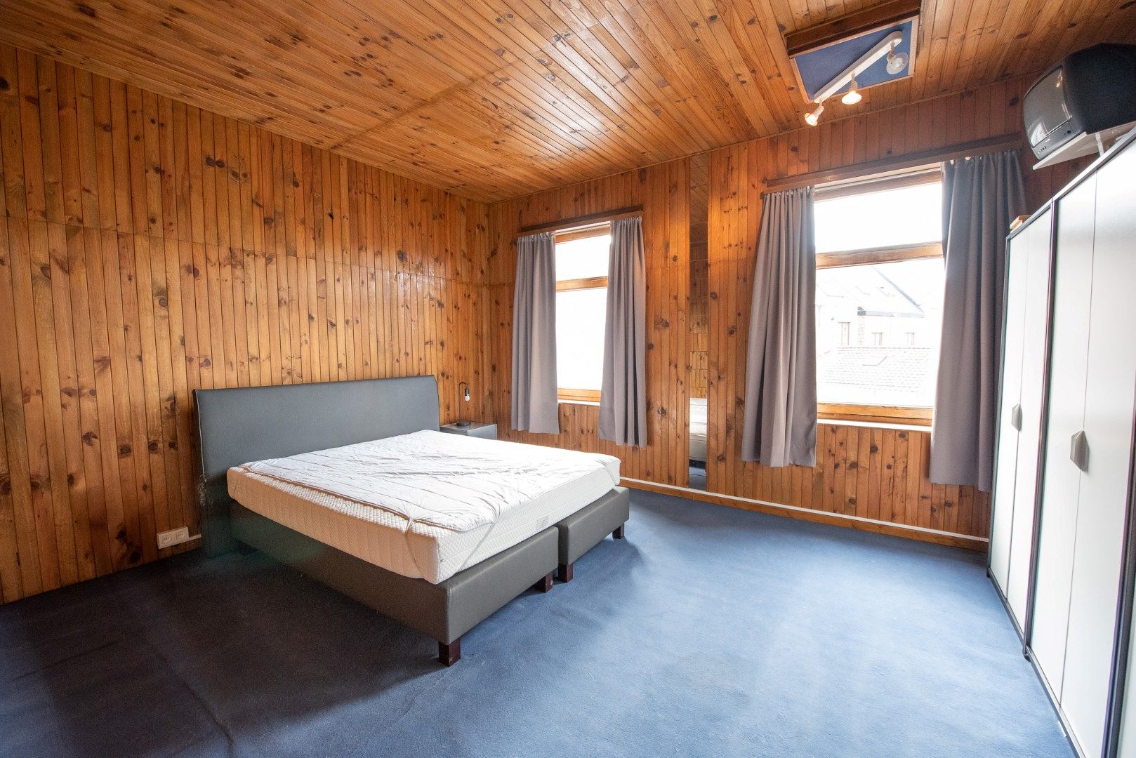 TE KOOP: Te renoveren woning in Gentbrugge! foto 13