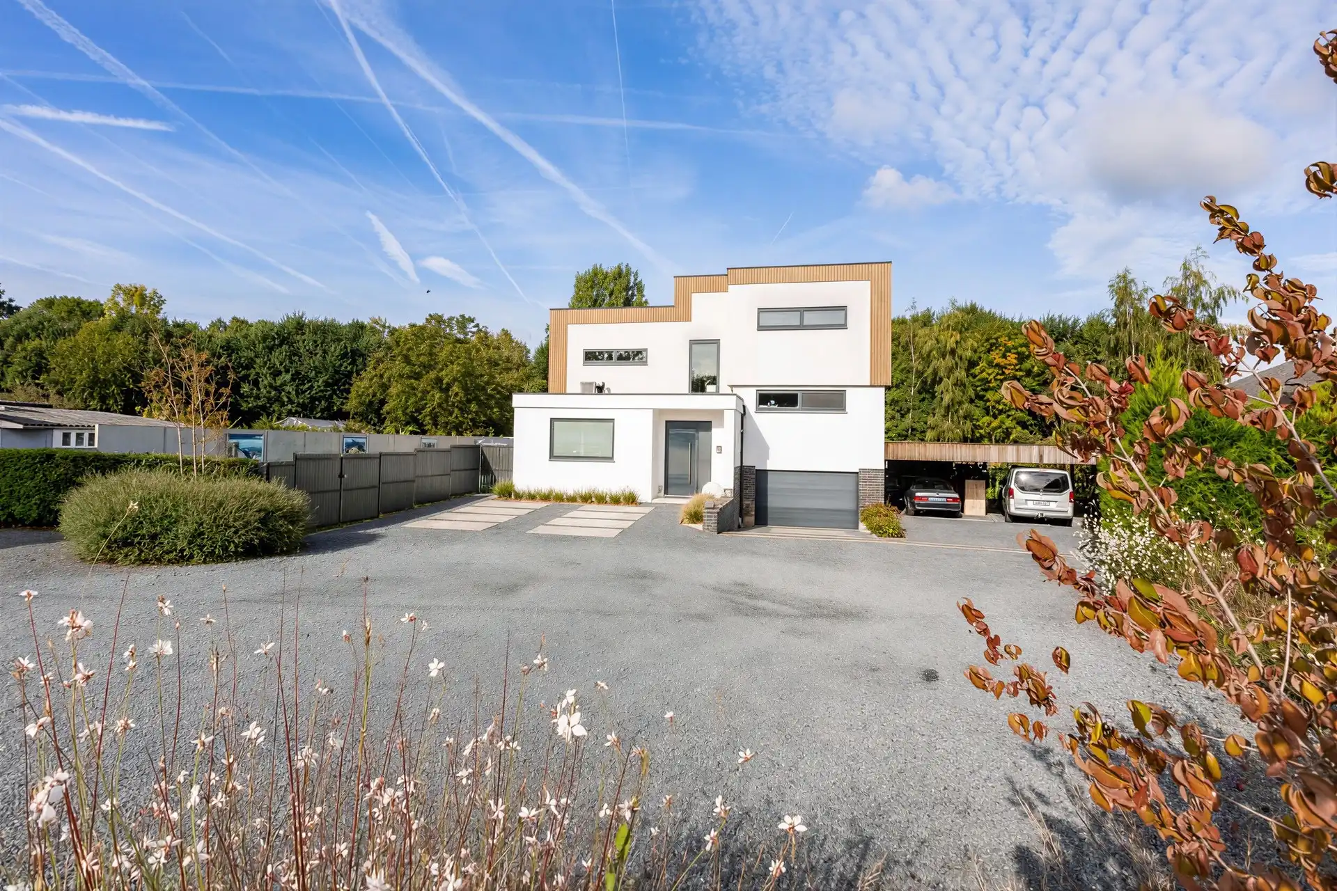 Exclusieve woning met 5 slaapkamers, tennisplein, poolhouse en ruime tuin foto 42