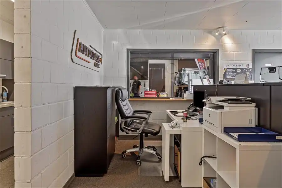 Bedrijfshal te koop in Geel via overdracht van aandelen foto 5