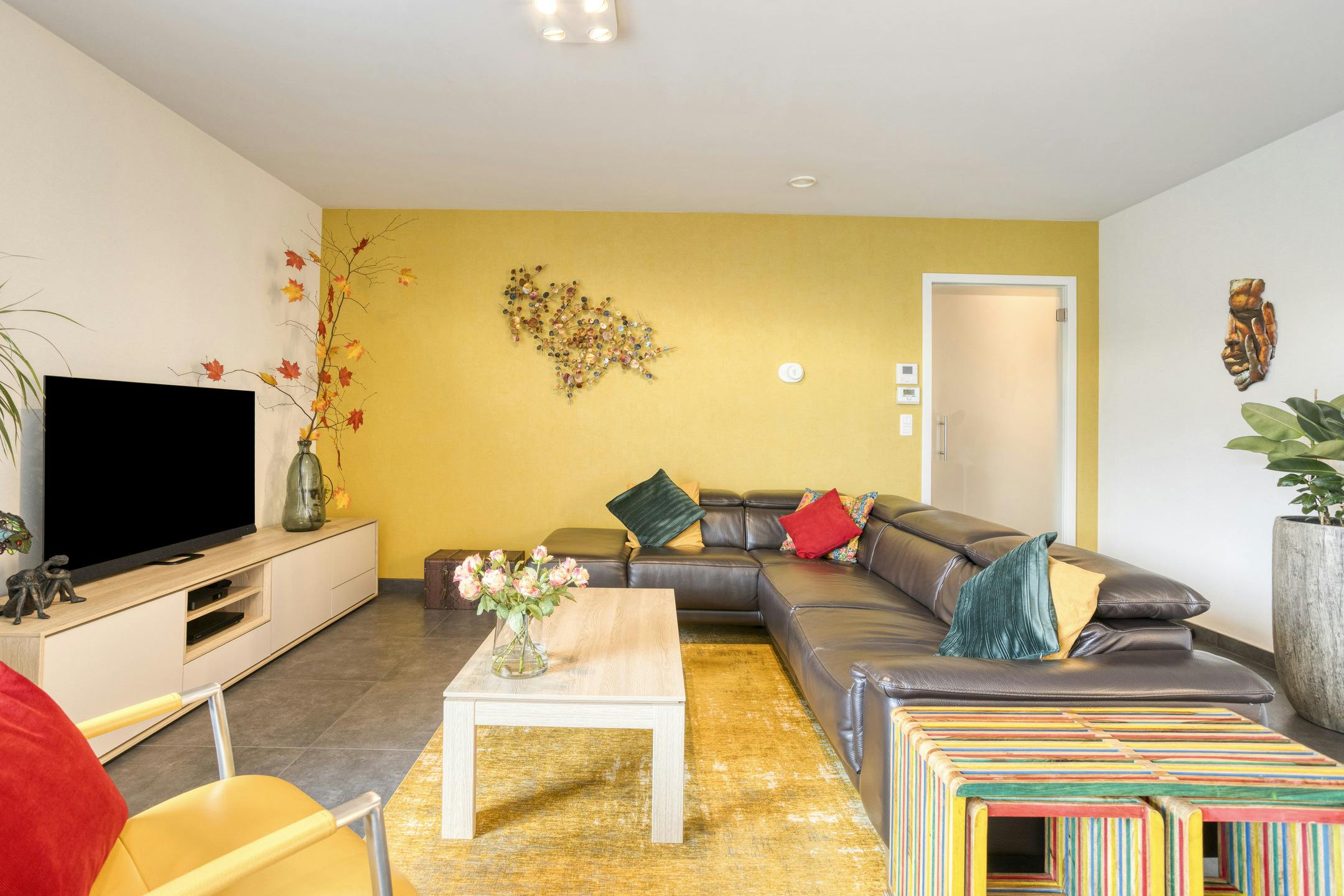 Appartement met 3 slaapkamers, garage en autostaanplaats te koop in Waarschoot foto 8