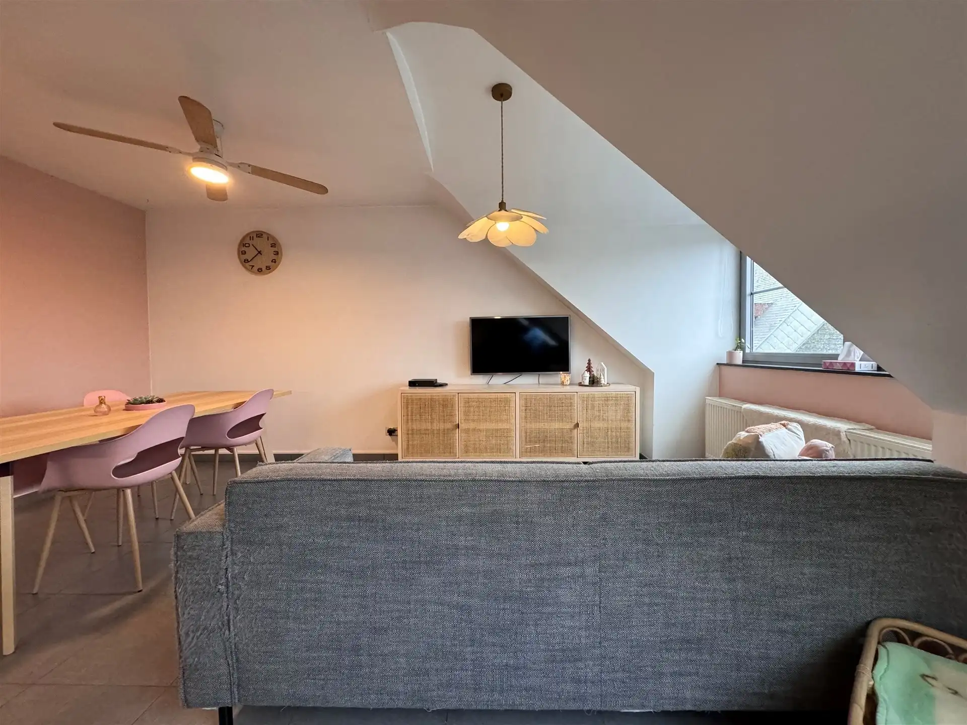 Gunstig gelegen duplex in centrum van Wetteren. foto 4