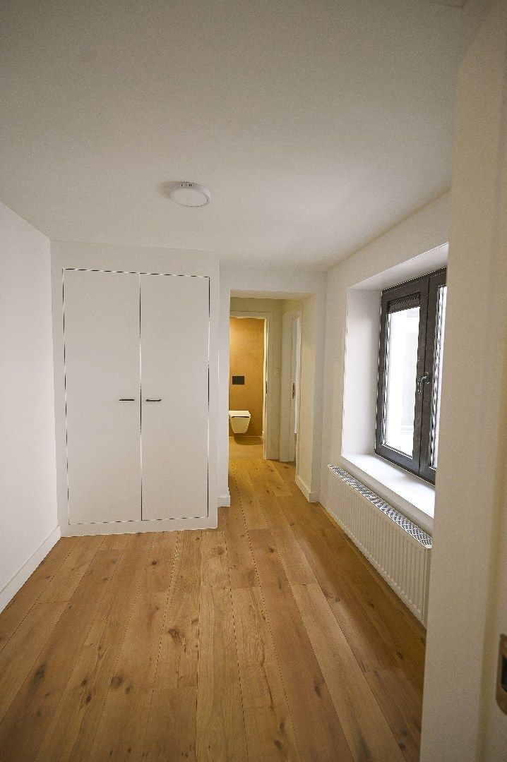 KNAP GELIJKVLOERS APPARTEMENT MET STADSTERRAS foto 5