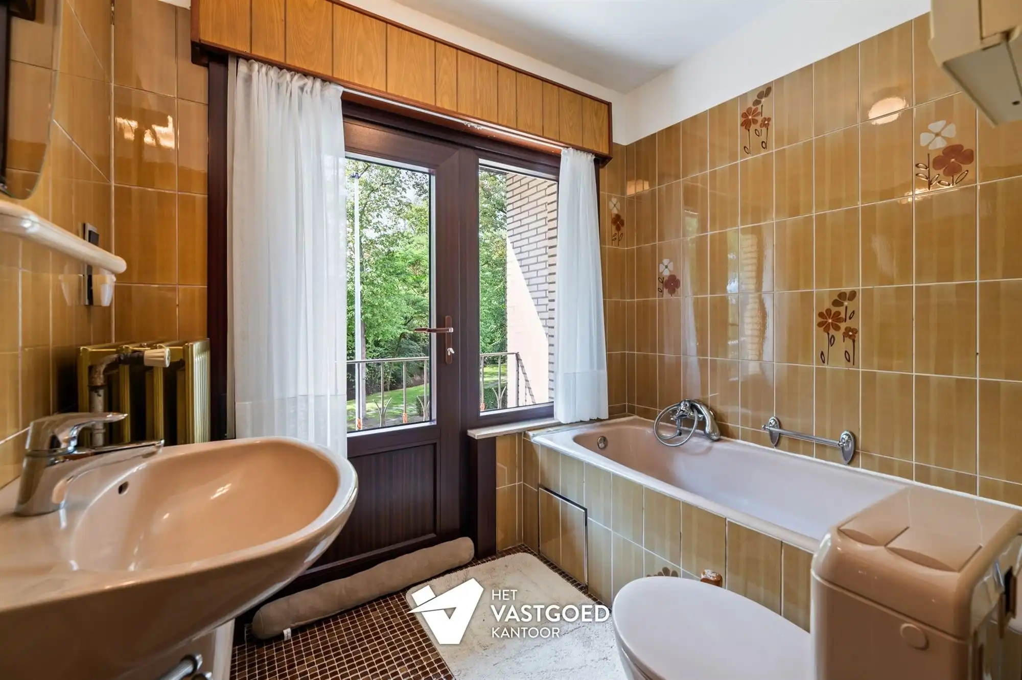 UITSTEKEND ONDERHOUDEN WONING RUSTIG GELEGEN OP EEN PERCEEL VAN 5 ARE TE MEERHOUT GESTEL foto 15